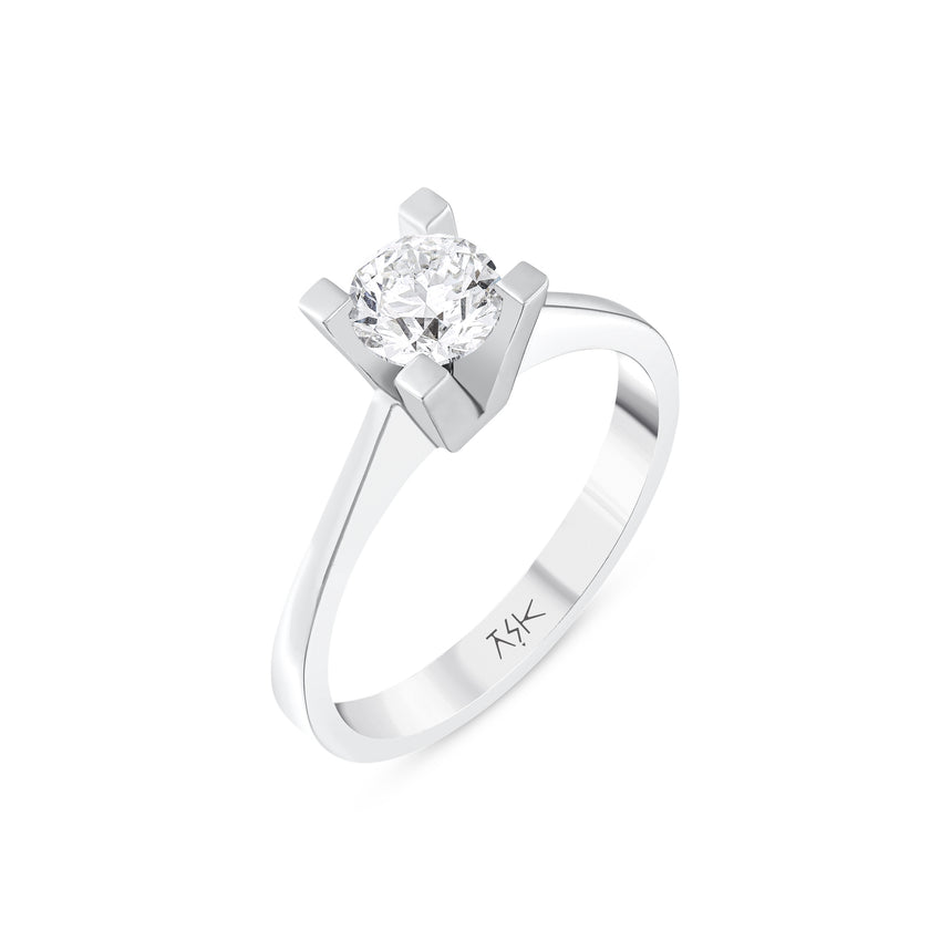 0,70 Karat Pırlantalı Tektaş Yüzük