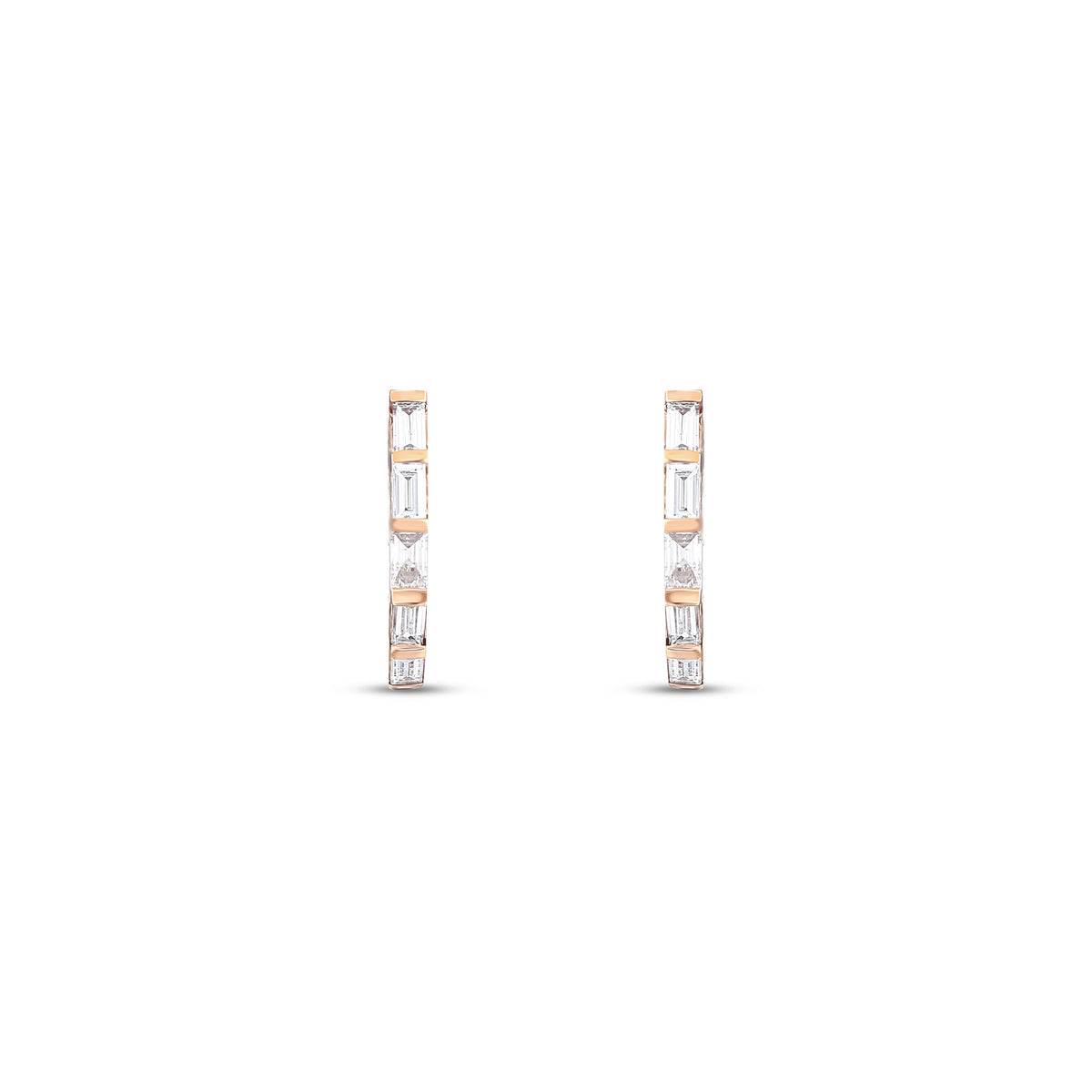 0.25 Karat Pırlantalı Baget Küpe