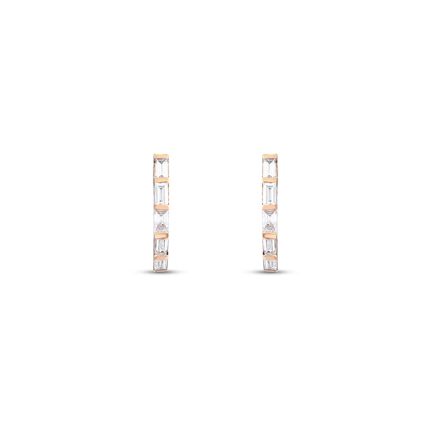 0.25 Karat Pırlantalı Baget Küpe