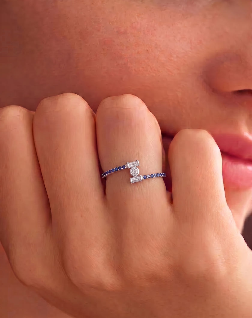 0,21 Karat Pırlantalı Safir Yüzük